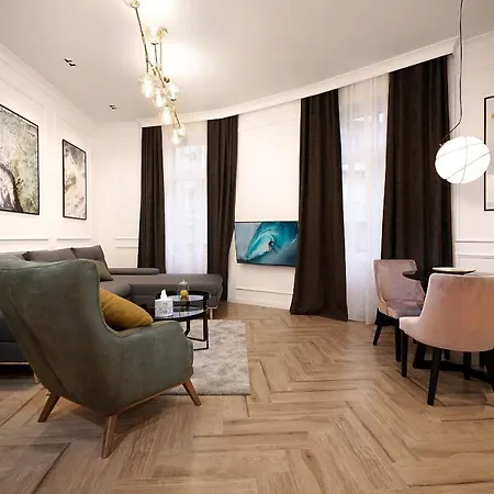 Luxury Donostia & Iruna 베오그라드